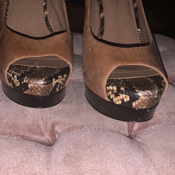 No Longer For Sale
Goodwill Donation - Picture 3 of 5